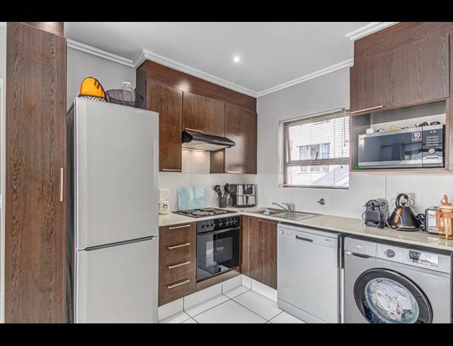 1 BEDROOM APARTMENT FOR SALE IN FOURWAYS